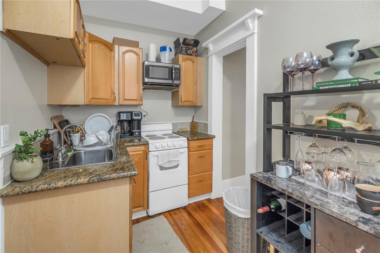 BAY SHORE REV - Residential Income