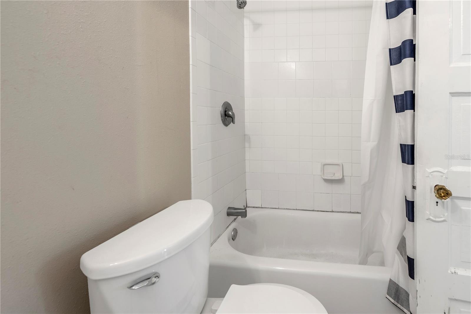 BAY SHORE REV - Residential Income