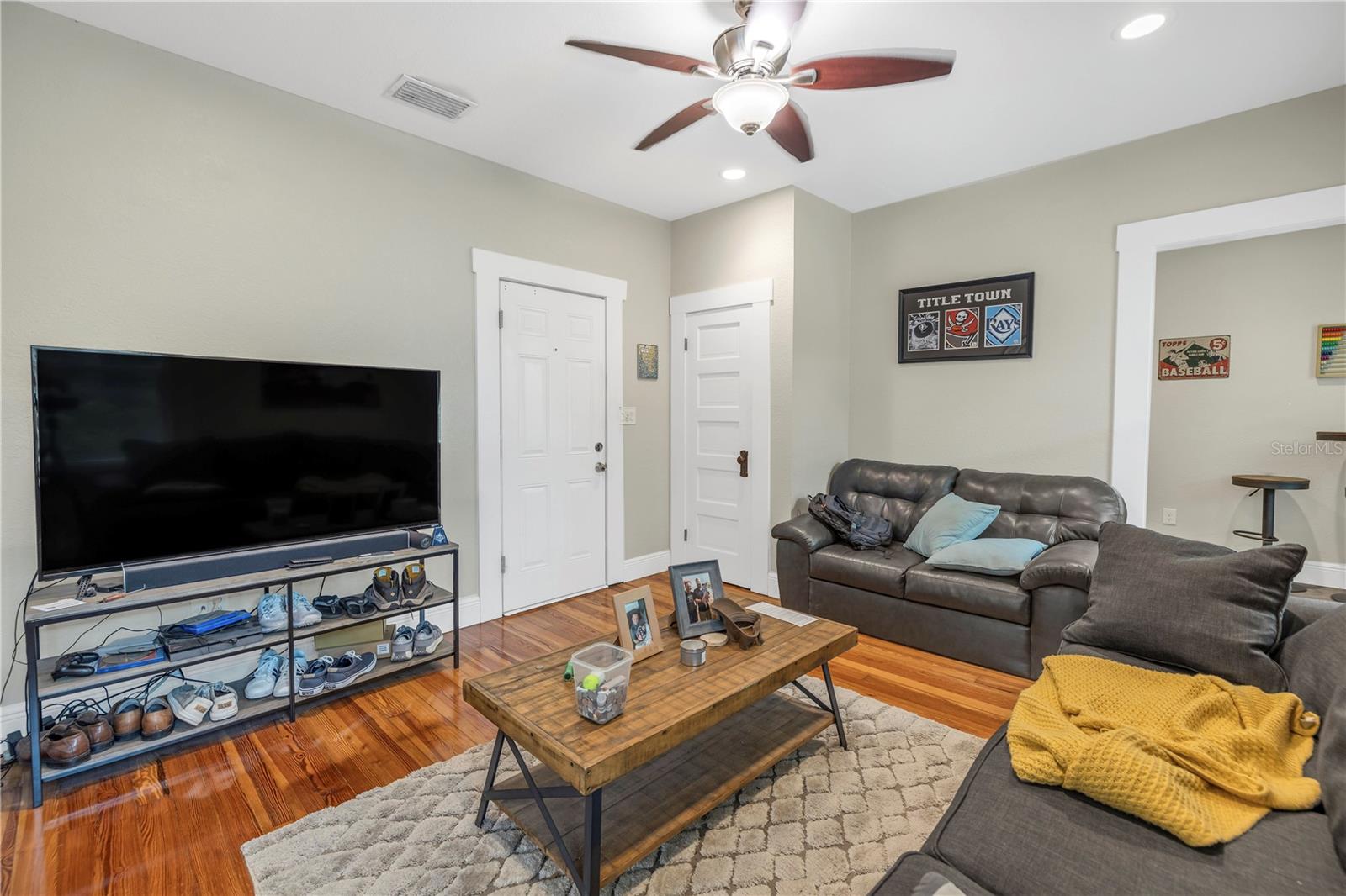 BAY SHORE REV - Residential Income