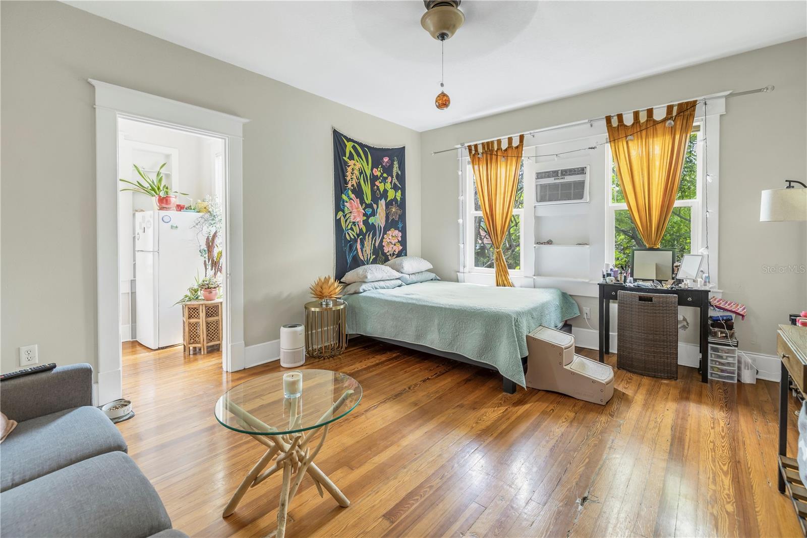 BAY SHORE REV - Residential Income