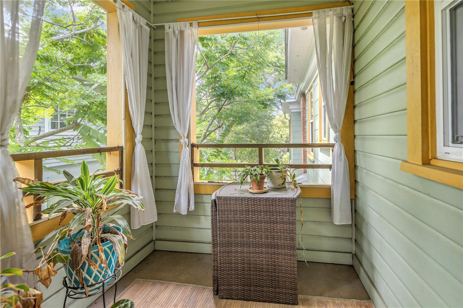 BAY SHORE REV - Residential Income