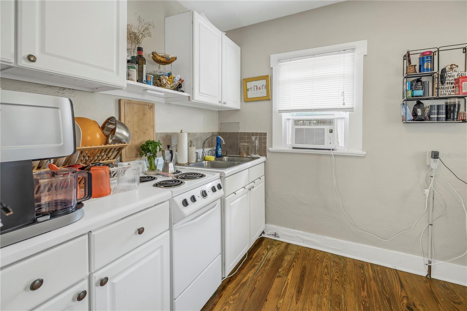 BAY SHORE REV - Residential Income