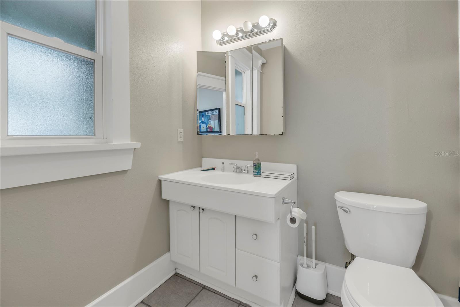 BAY SHORE REV - Residential Income