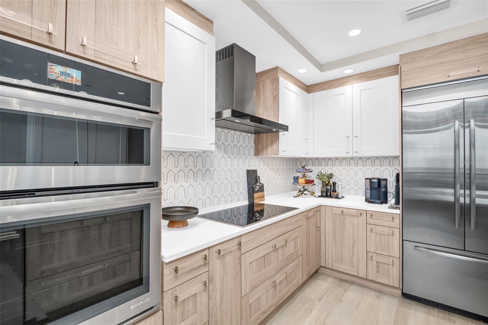 100 1ST AVENUE N 2106