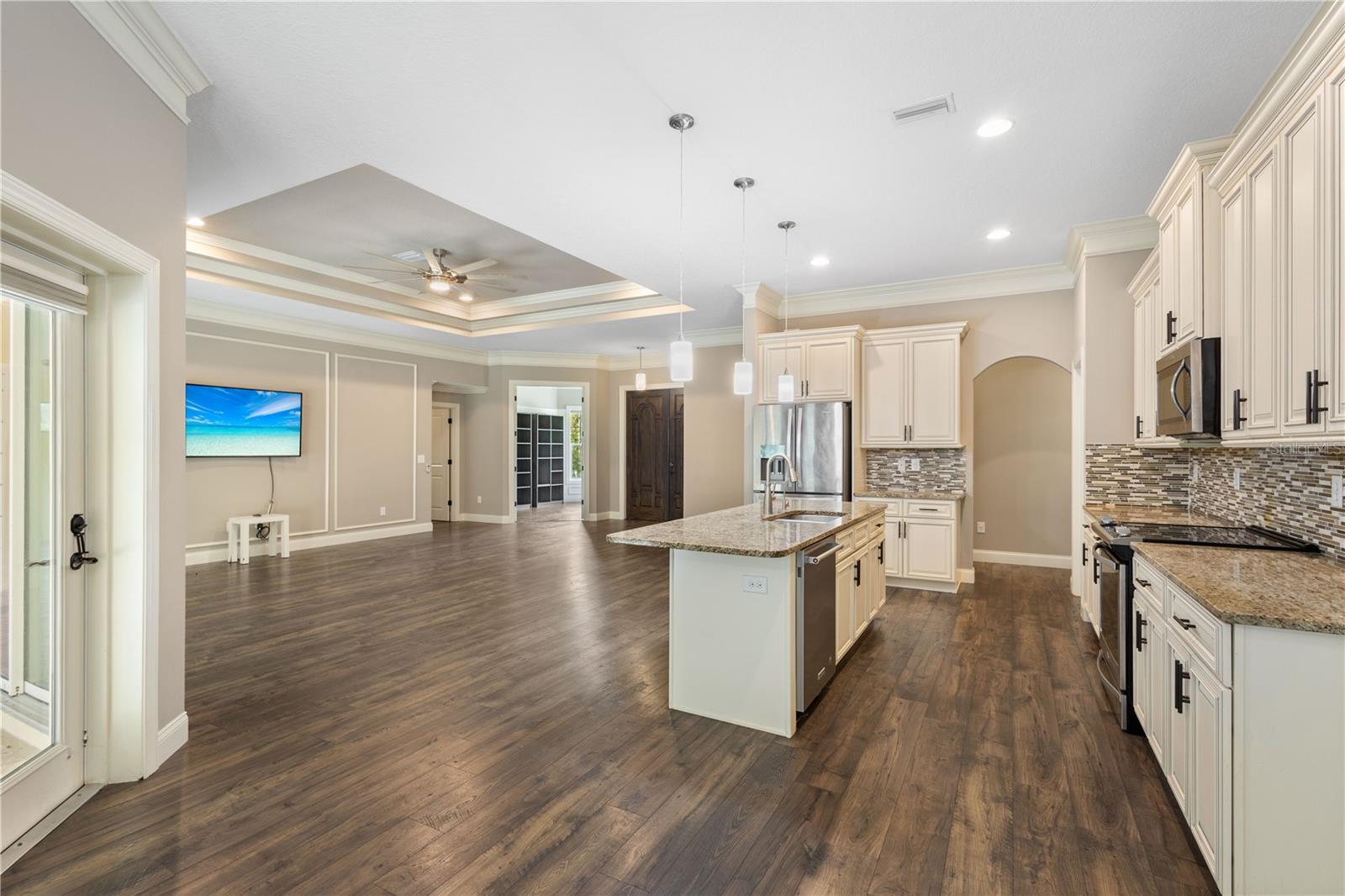 2758 MORRIETTA LANE