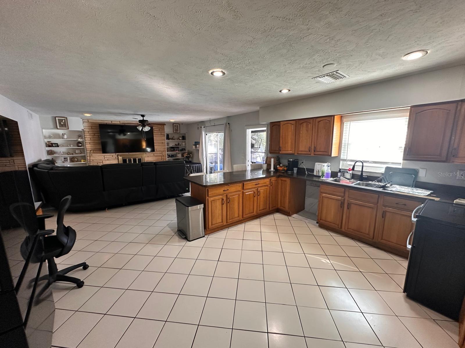 ROYAL CREST ESTATES UNIT 2 - Residential