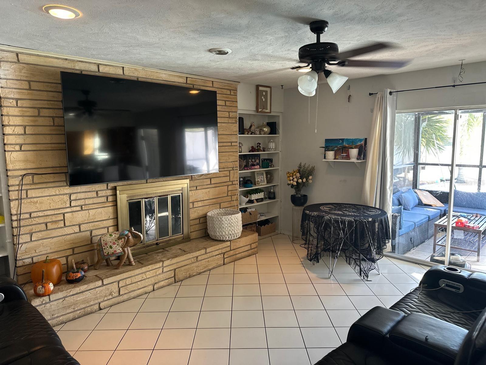 ROYAL CREST ESTATES UNIT 2 - Residential