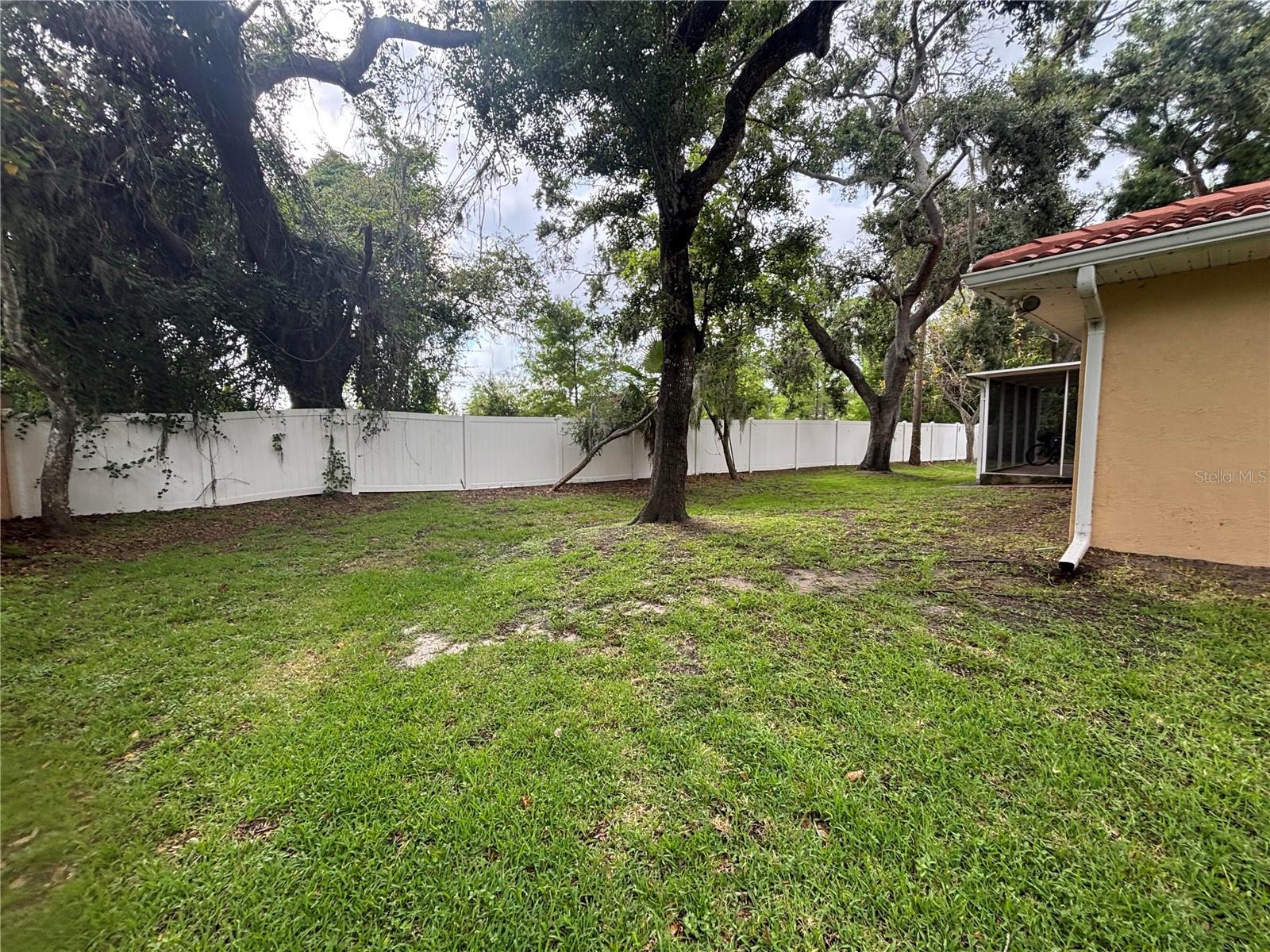 131 49TH COURT E