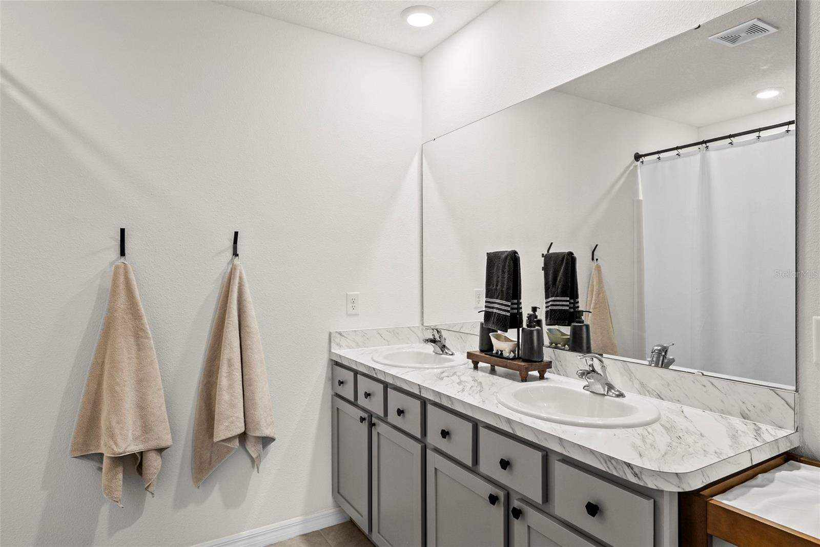 AVALON PARK WEST PH 3 - Residential