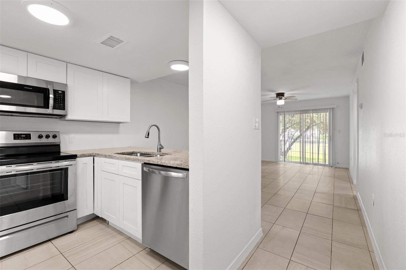 5013 TERRACE PALMS CIRCLE 101