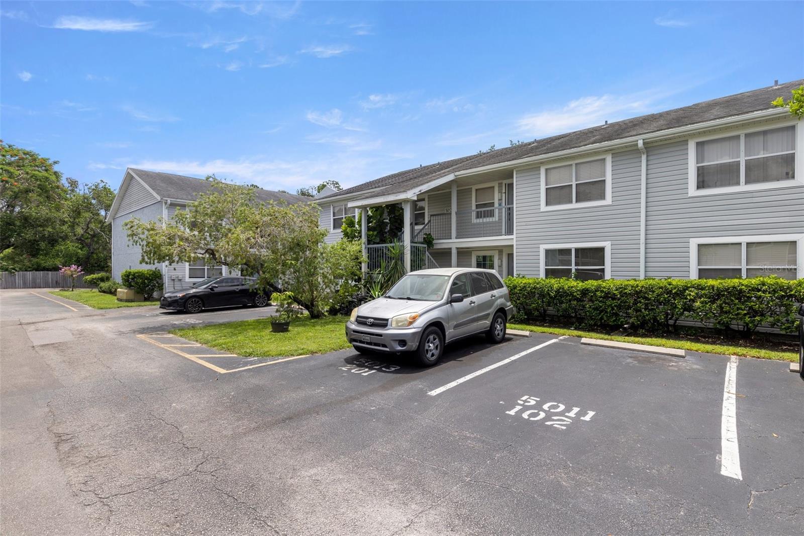5013 TERRACE PALMS CIRCLE 101
