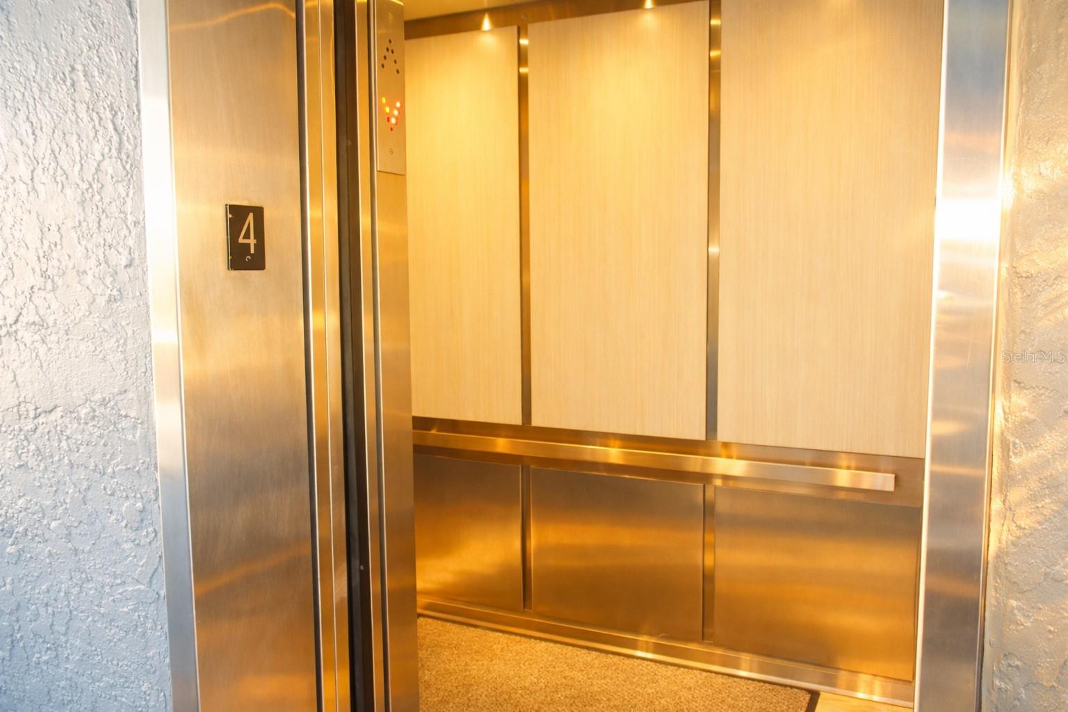 ISLAND INN CONDO - Residential