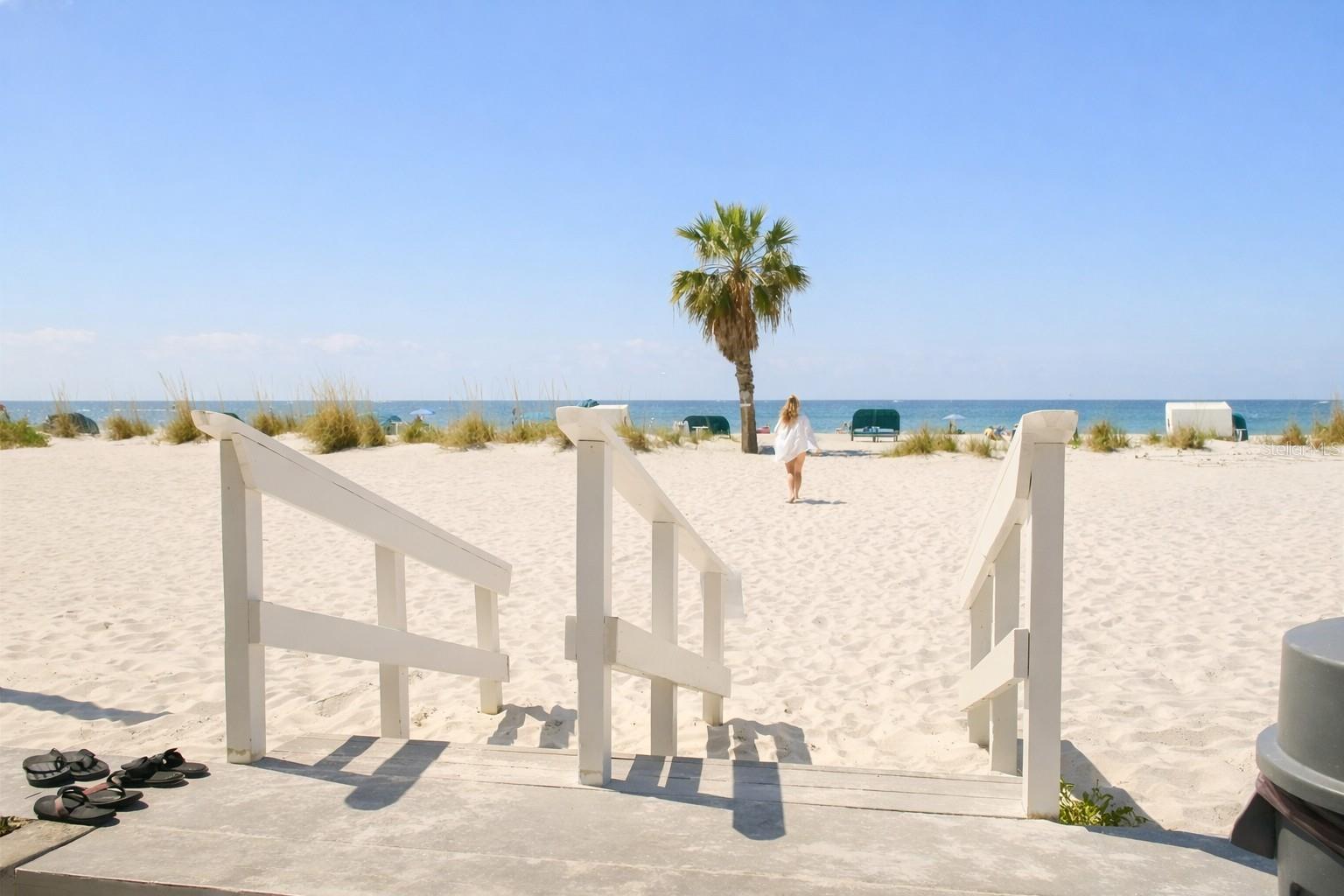 ISLAND INN CONDO - Residential