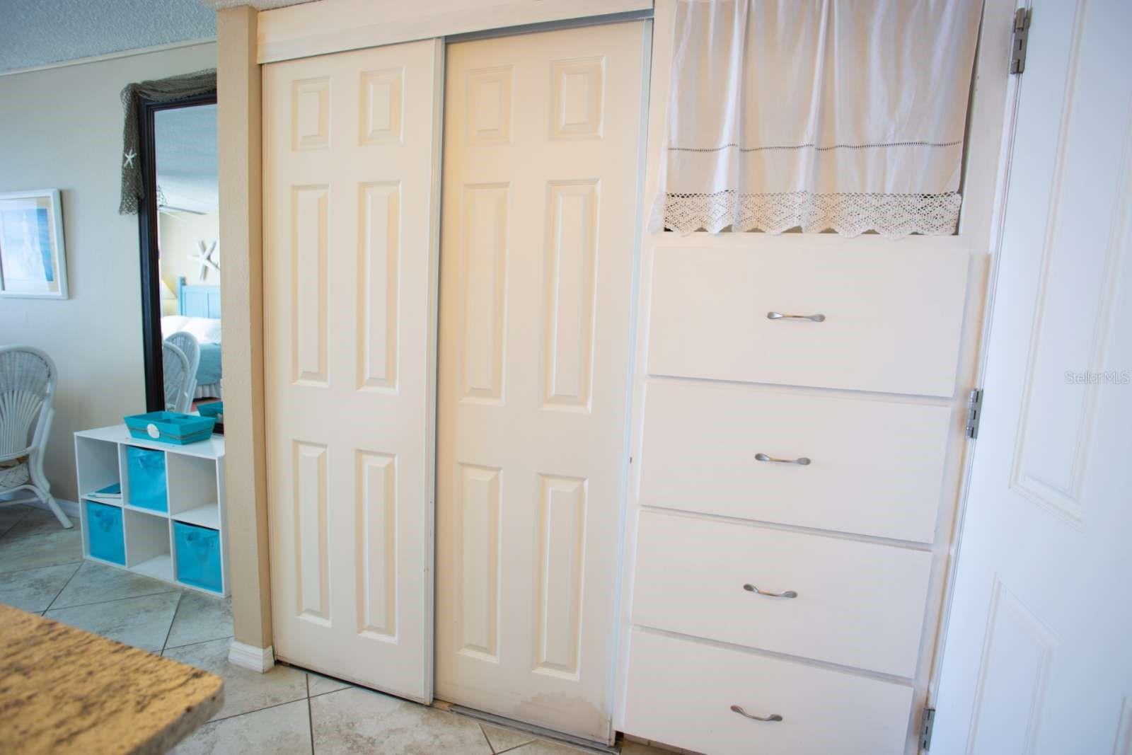 ISLAND INN CONDO - Residential