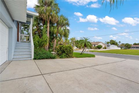 A home in HERNANDO BEACH