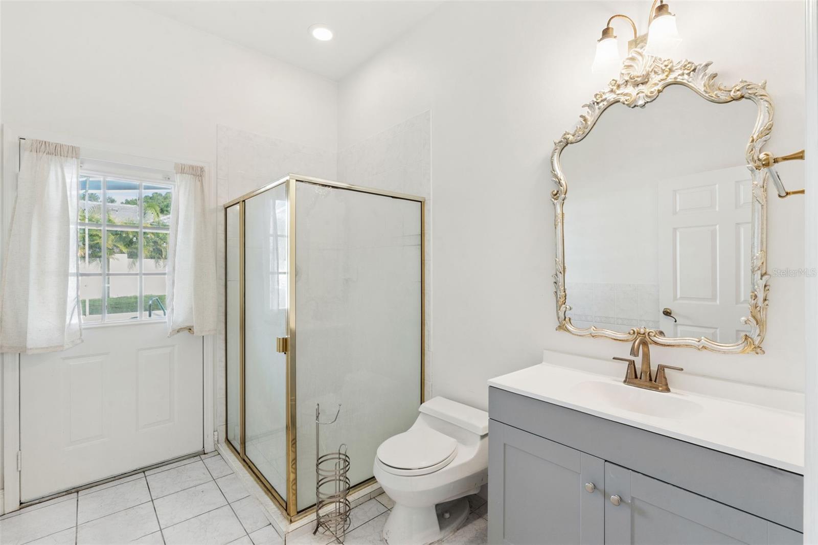 HEATHROW - Residential