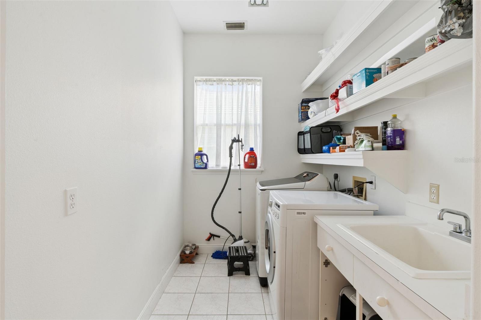 HEATHROW - Residential