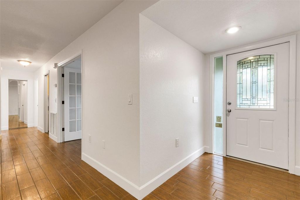 Photo of 4324 Eastwood Drive, Sarasota, FL 34232 (MLS # A4673443)