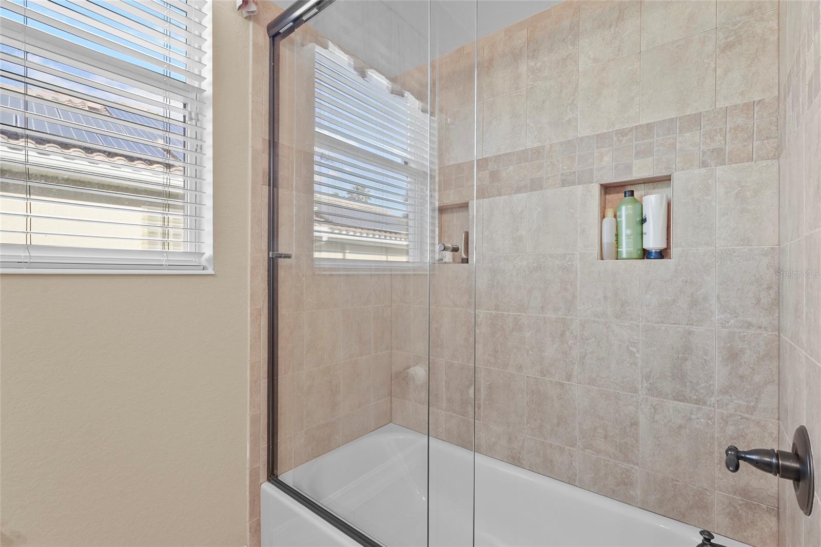 VENETIAN GOLF & RIV CLUB PH 03C - Residential