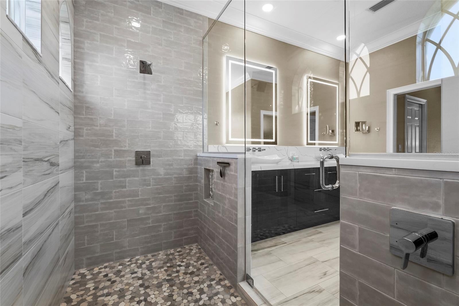 VENETIAN GOLF & RIV CLUB PH 03C - Residential