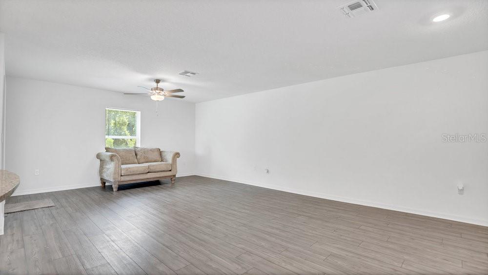 COLINA DEL LAGO - Residential