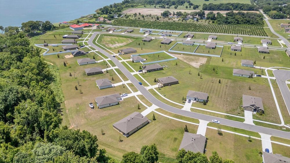 COLINA DEL LAGO - Residential