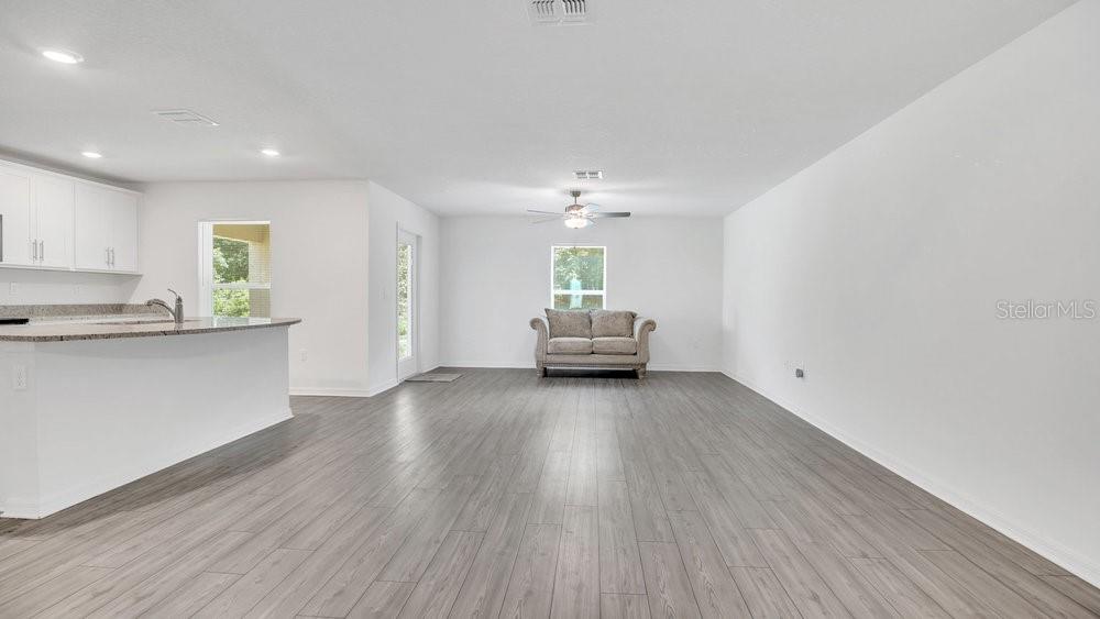 COLINA DEL LAGO - Residential