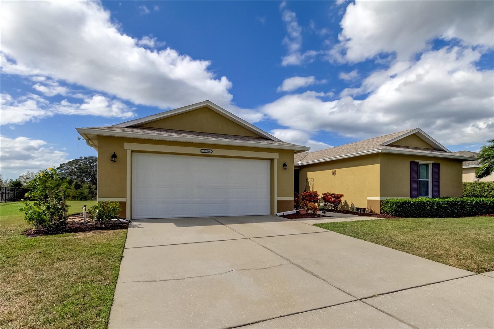5220 BUTTERFLY SHELL DRIVE