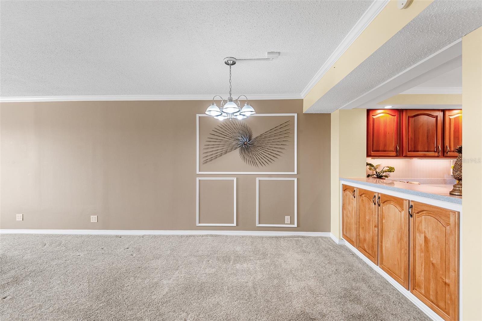 LAKERIDGE CONDO - Residential