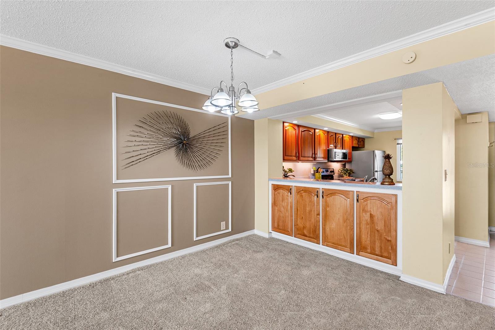 LAKERIDGE CONDO - Residential