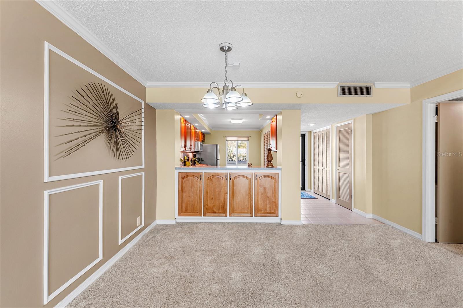 LAKERIDGE CONDO - Residential