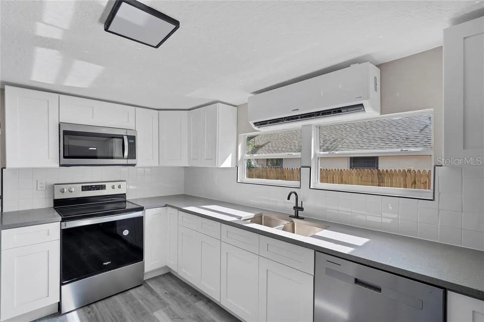 8308 N MULBERRY STREET