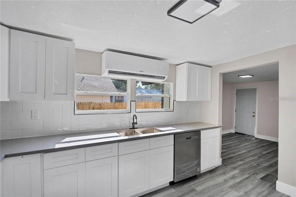 Photo of 8308 N Mulberry Street, Tampa, FL 33604 (MLS # TB8456252)