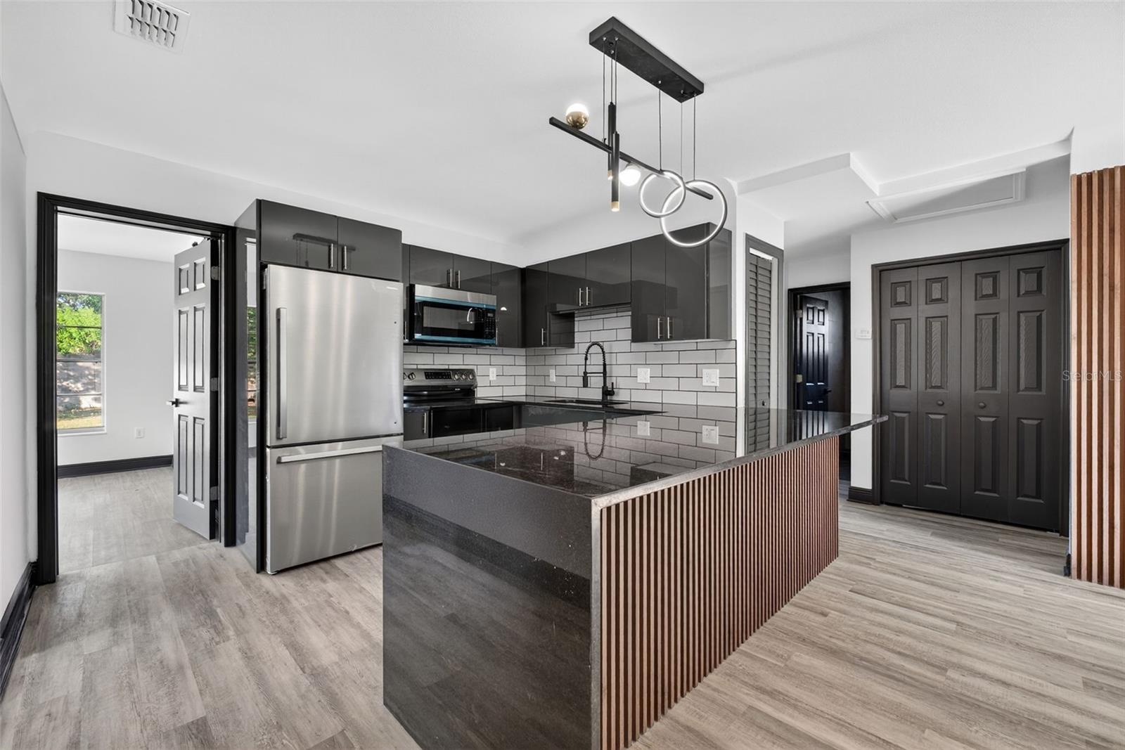 DIST:SP CITY/MUNI/TWP:CITY OF ST PETERSBURG SEC/TW - Residential Lease