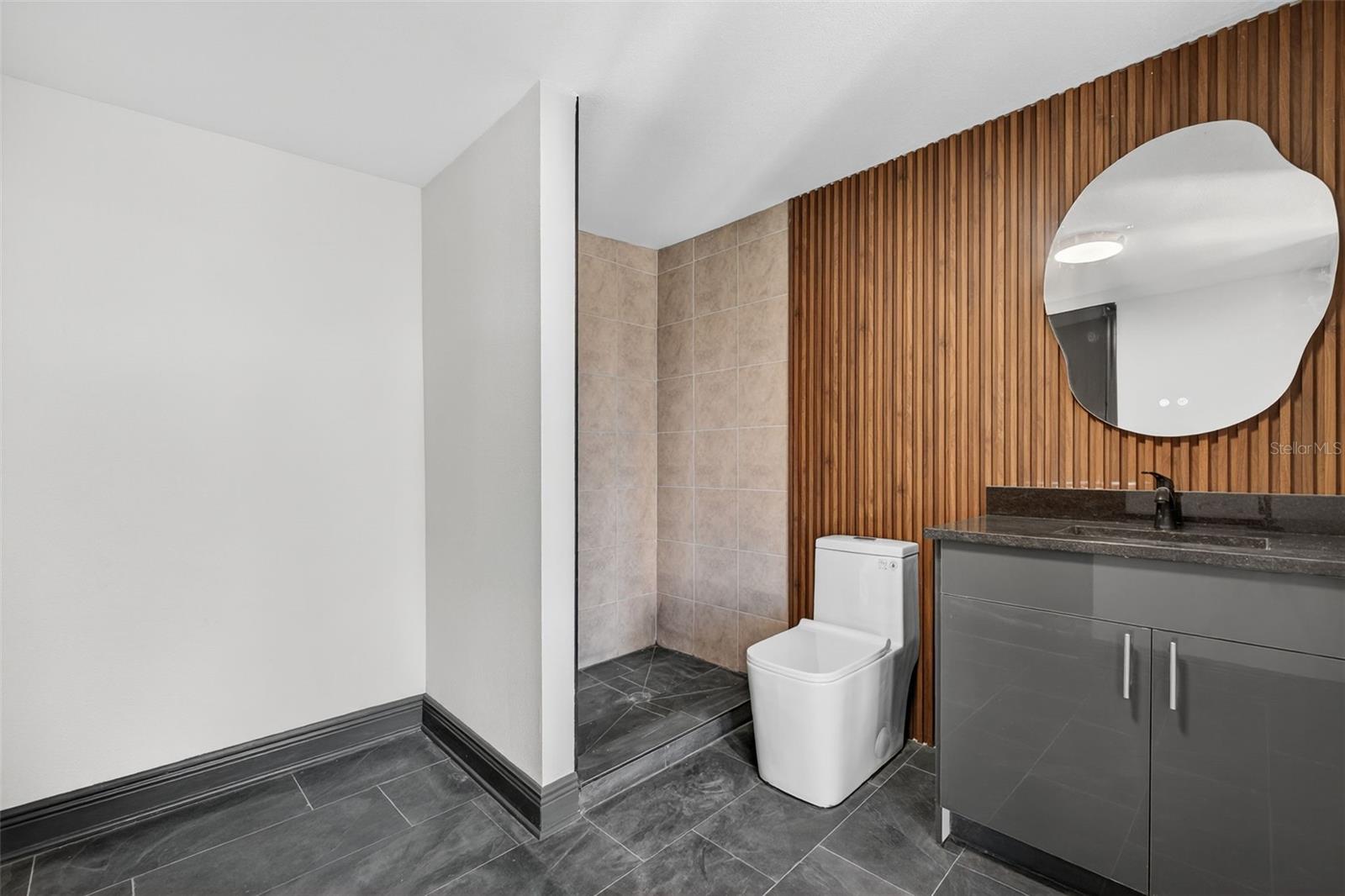 DIST:SP CITY/MUNI/TWP:CITY OF ST PETERSBURG SEC/TW - Residential Lease