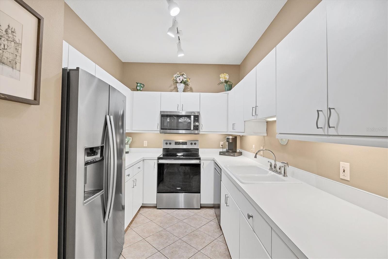 RESIDENCES AT GONDOLA PARK - Residential