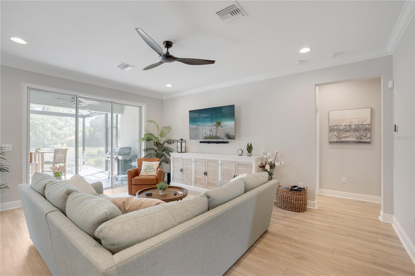 5841 LONG SHORE LOOP