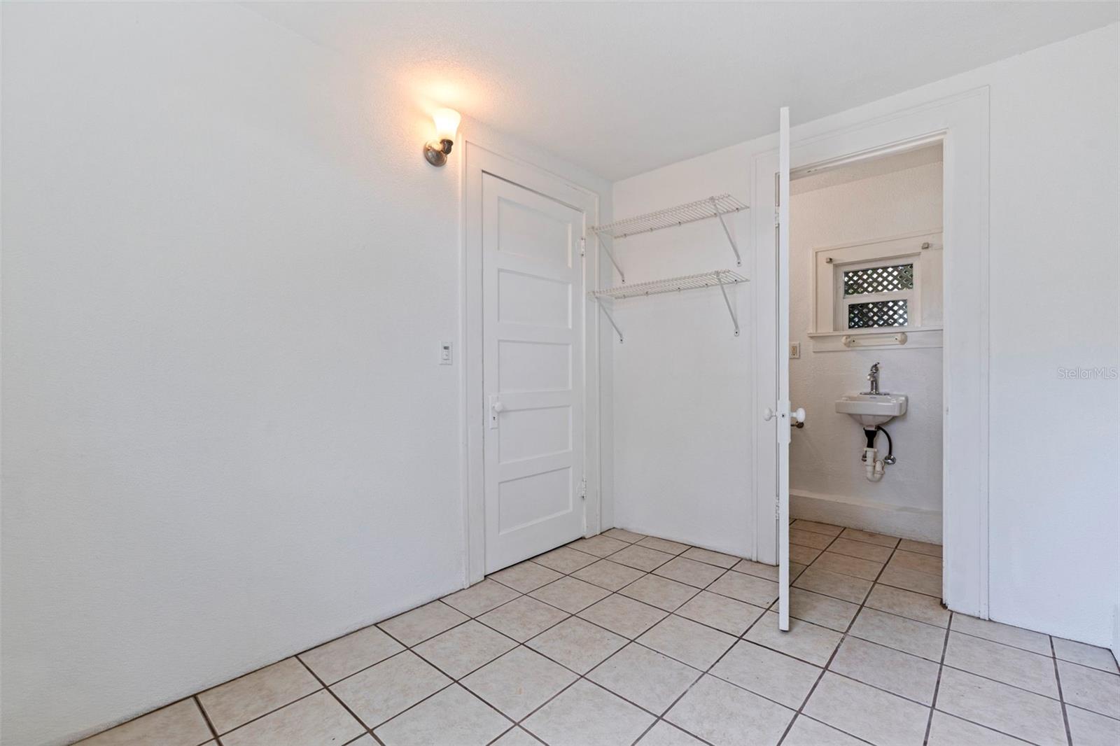 BARTLETTS ORANGE PARK - Residential