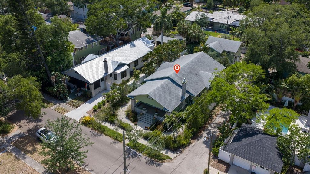 Photo of 1260 10th Street N, St Petersburg, FL 33705 (MLS # TB8502536)