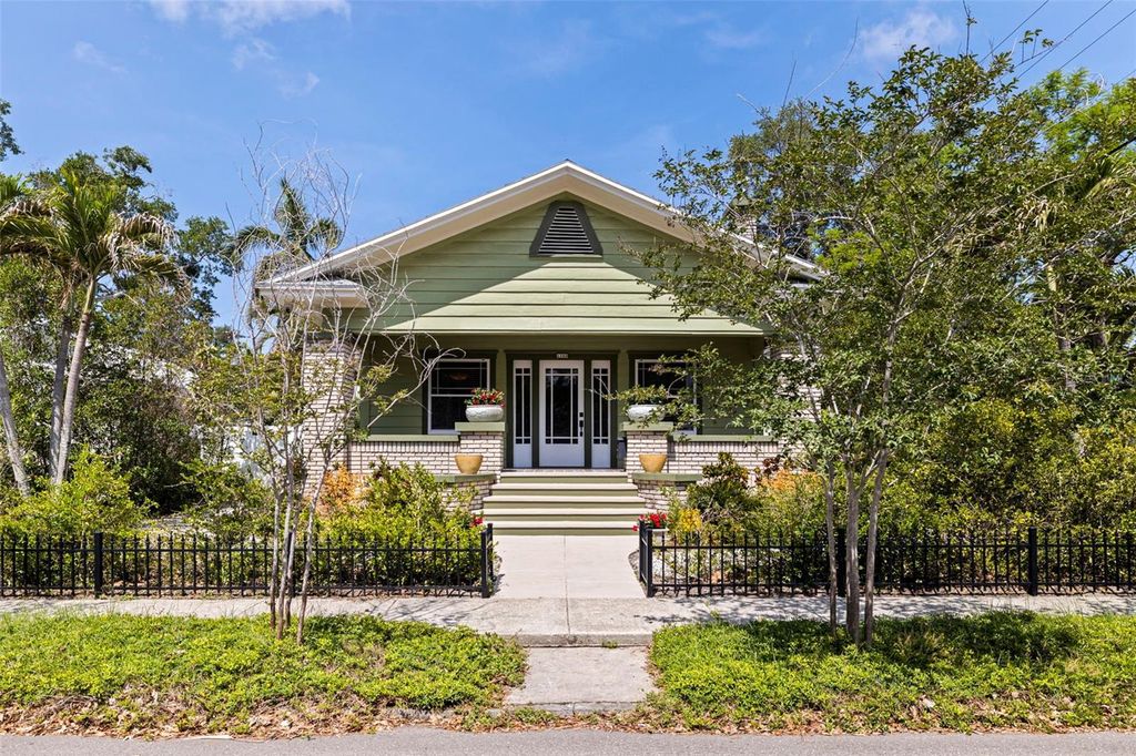 Photo of 1260 10th Street N, St Petersburg, FL 33705 (MLS # TB8502536)