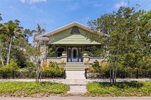 Photo of 1260 10th Street N, St Petersburg, FL 33705 (MLS # TB8502536)