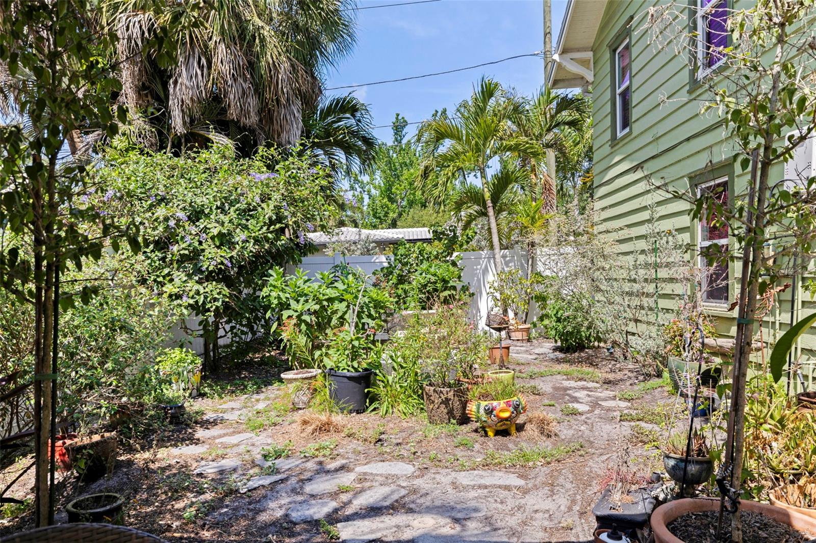 BARTLETTS ORANGE PARK - Residential