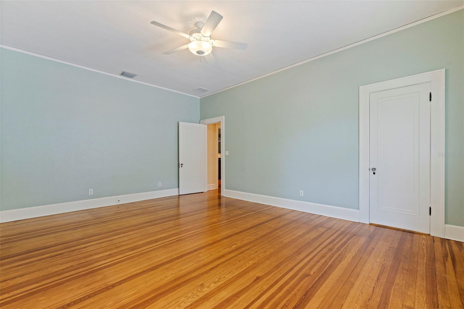 BARTLETTS ORANGE PARK - Residential