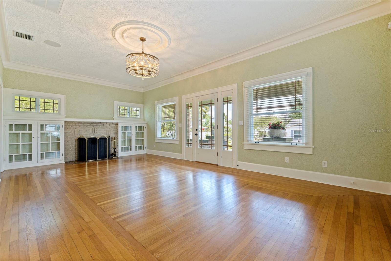 BARTLETTS ORANGE PARK - Residential