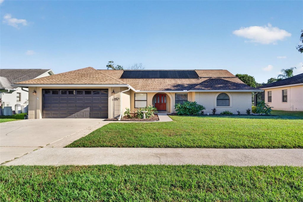 Photo of 4104 Concord Way, Plant City, FL 33566 (MLS # R4912155)
