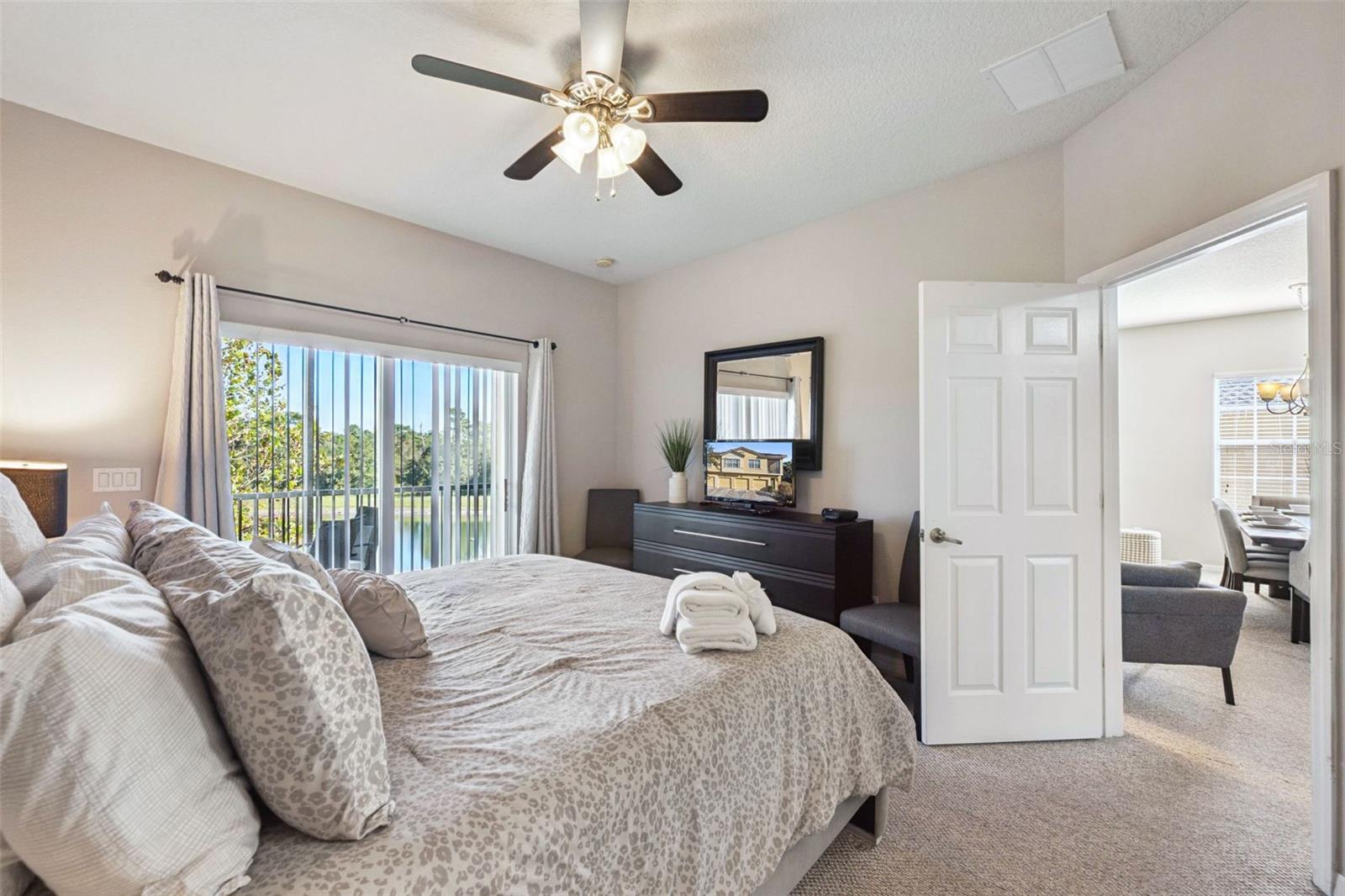 OAKWATER - Residential