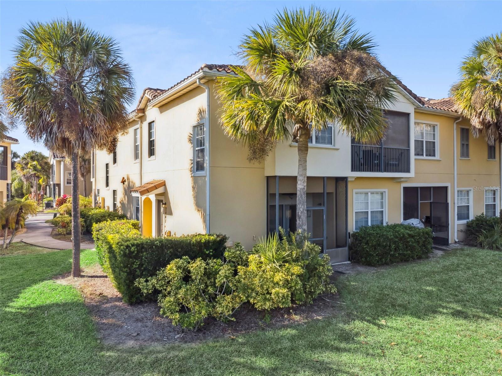 OAKWATER - Residential