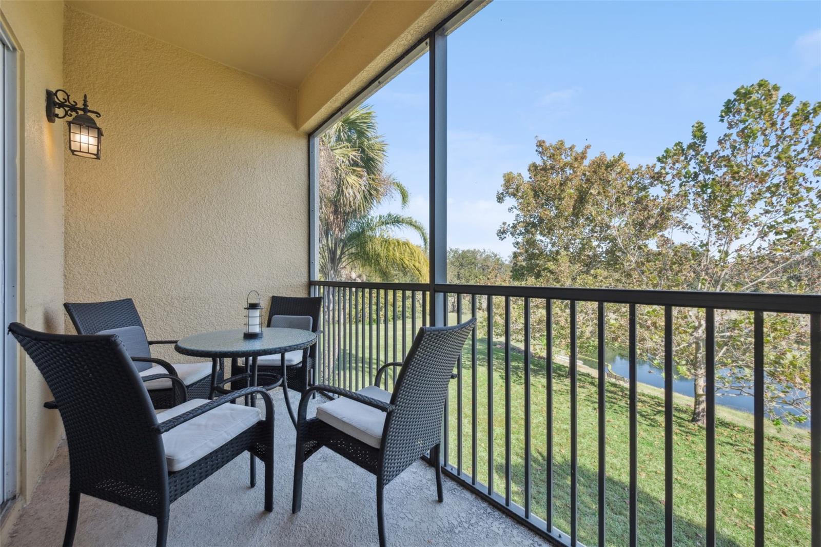 OAKWATER - Residential