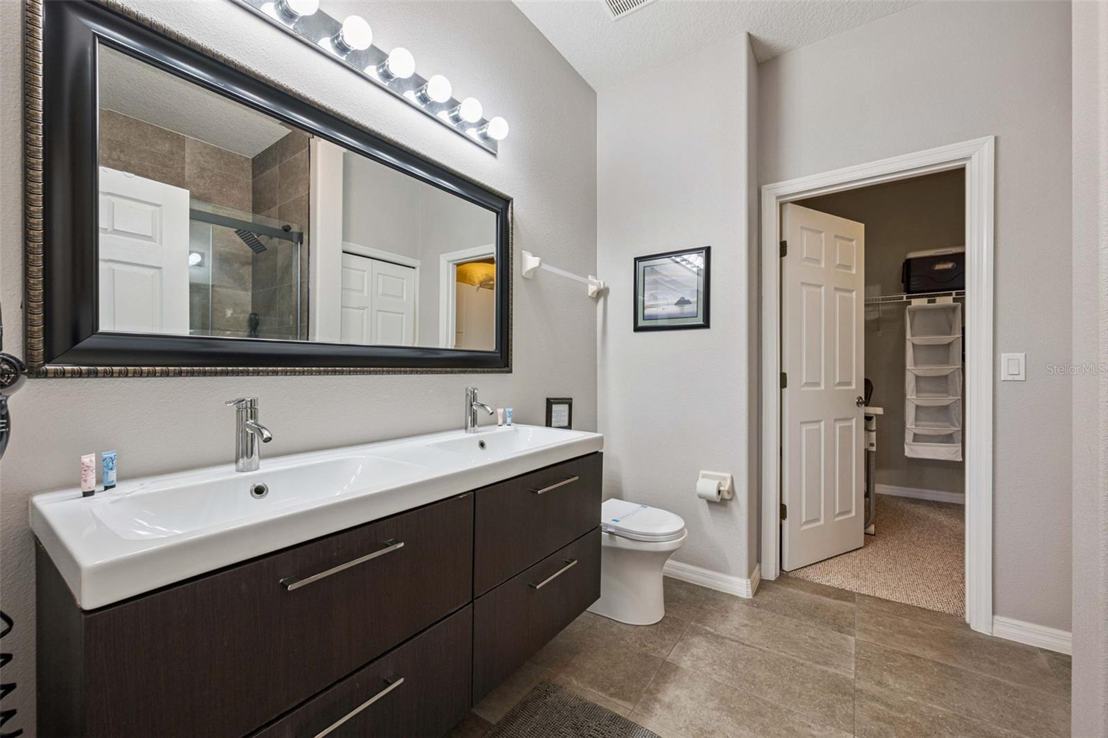 OAKWATER - Residential