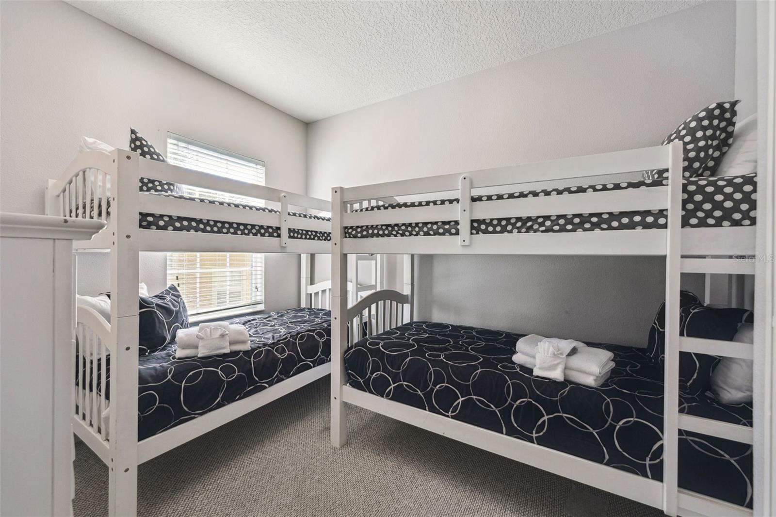 OAKWATER - Residential